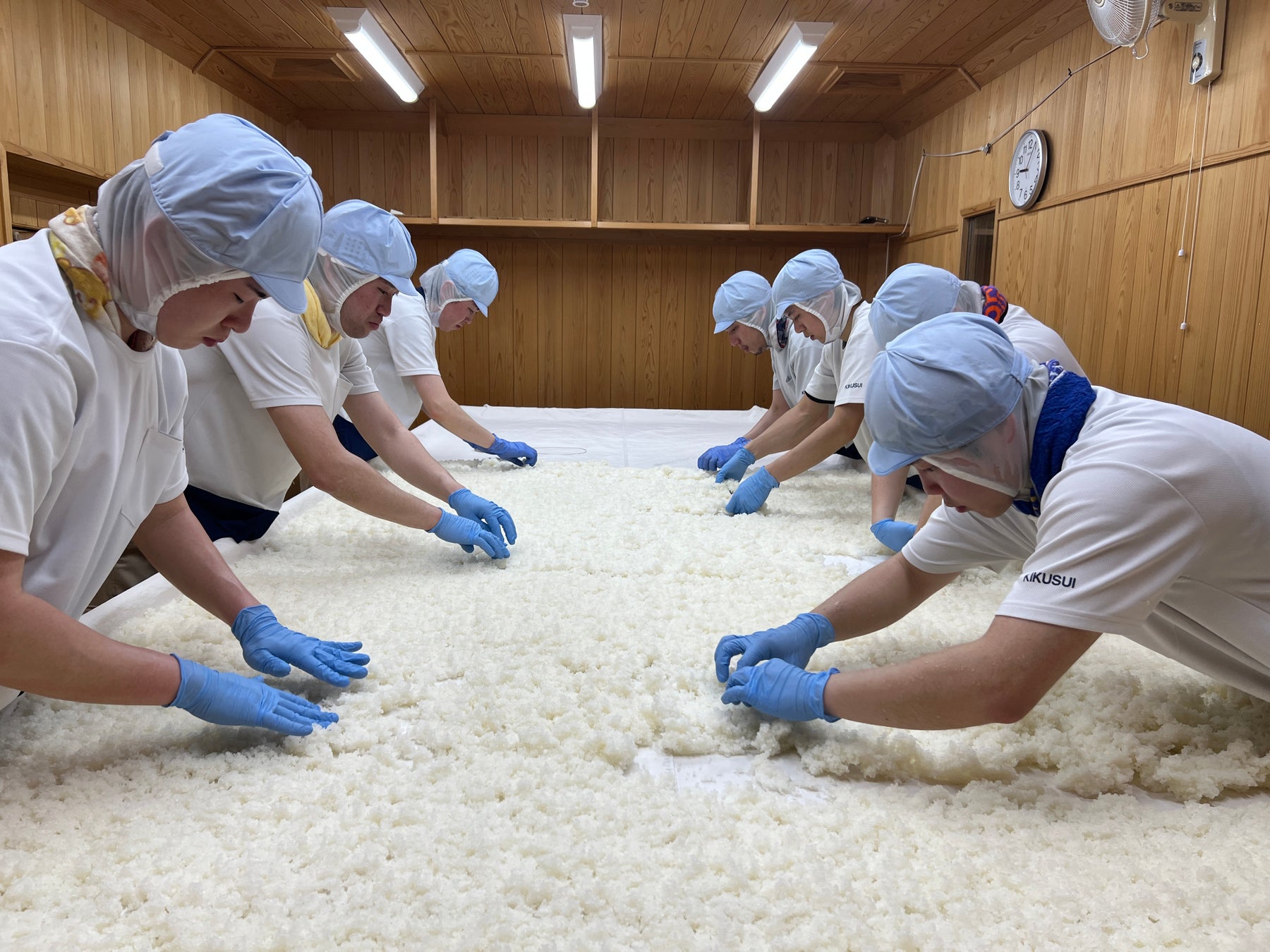 日本酒の奥深さを五感で味わう酒造り体験。