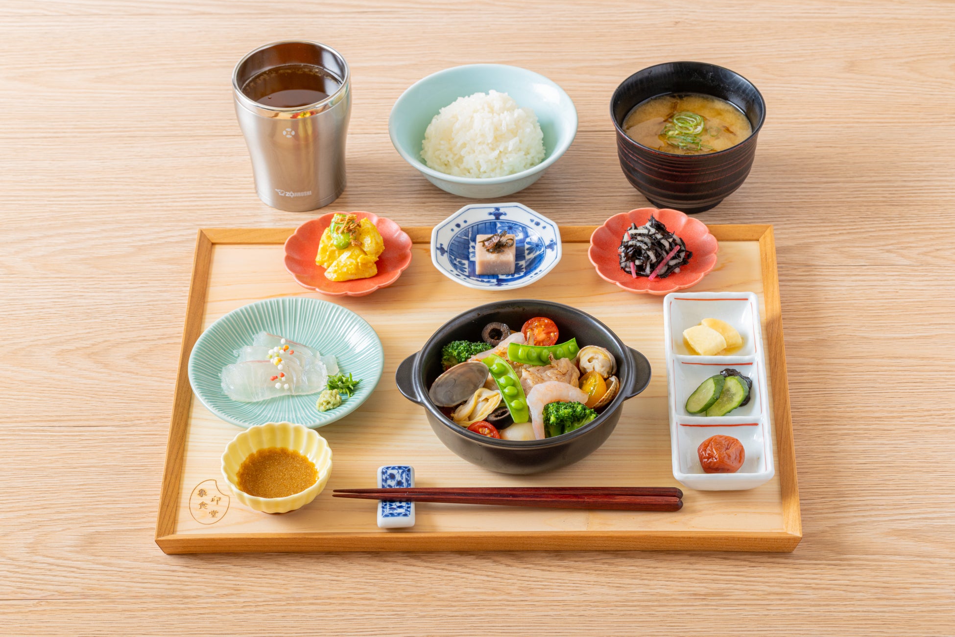 【象印食堂 東京店】コンセプトは「シックで大人な春の祭典」。春の華やぎと大人向けの仕掛けを随所にちりばめた春メニューを2026年3月5日より提供開始