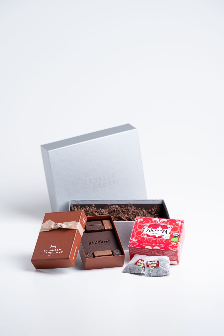 春のギフトを華やかに彩るラ・メゾン・デュ・ショコラのスプリングコレクション【第2弾】　KUSMI TEAとのコラボレーションセットや桜＆チェリーの季節限定アイテムが登場！