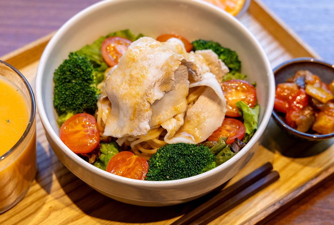 【日本初*】のサラダパスタ専門店【SalaSpa】が5周年を迎えて全品1,000円の感謝祭開催。コロナ禍を乗り越え累計12万食突破