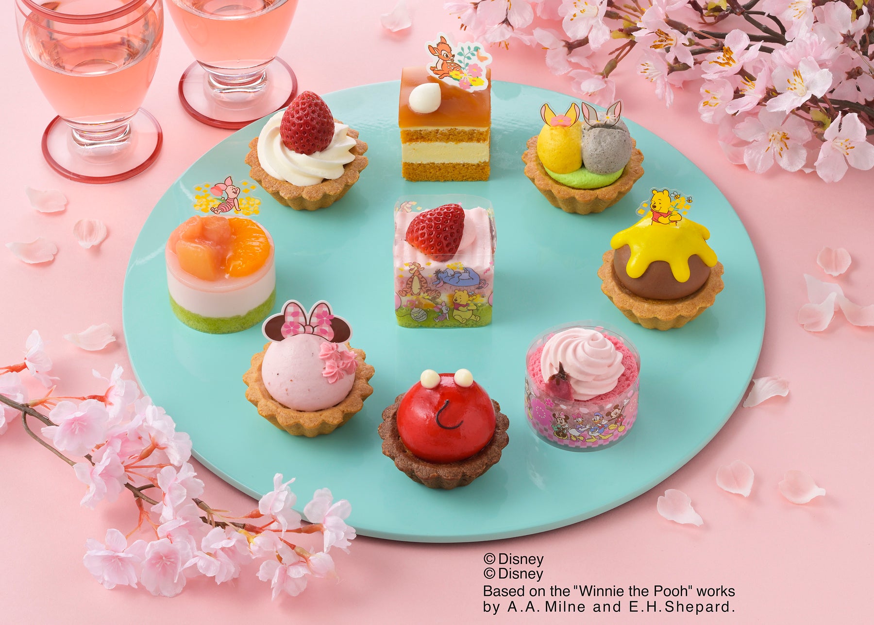 【銀座コージーコーナー】「ミッキー&ミニー」、「プーさん」、「バンビ」と楽しむお花見スイーツ。春のお祝いにおすすめの、花束デザインのケーキも新登場！
