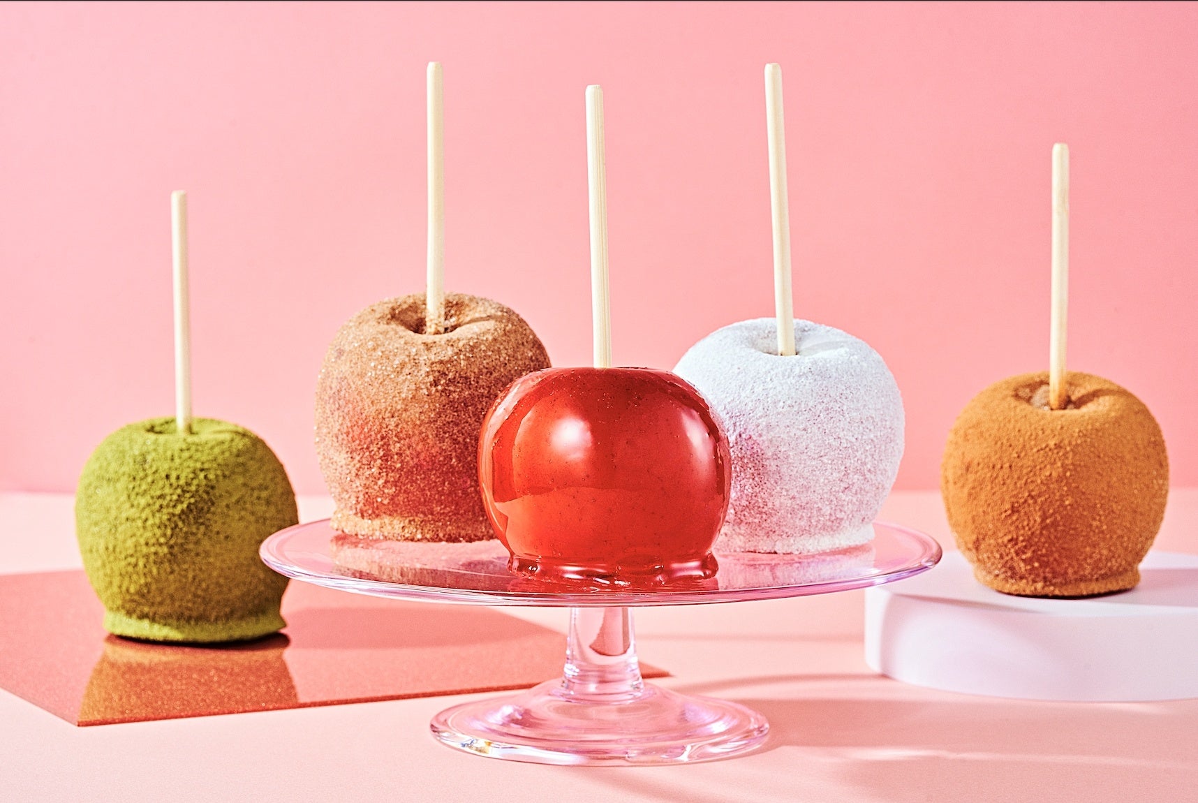 Uber Eats、閉校を控えた埼玉県立皆野高等学校の卒業生へサプライズ配達を実施人気クリエイターが配達パートナーとして登場