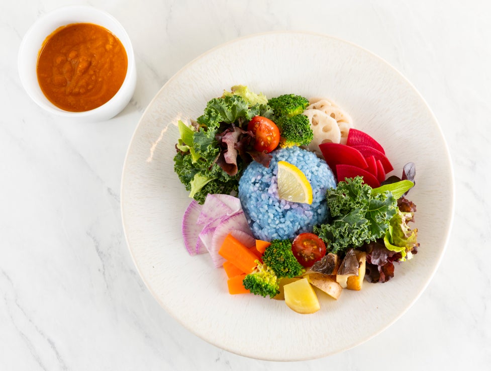 【表参道Grid Towerに誕生】朝のエスプレッソから夜のシャンパーニュまで。パリのエスプリと日本の洋食を融合させたカフェ・オールデイダイニング「LA&LE（ラ・エ・ル）」3/9（月）10時オープン