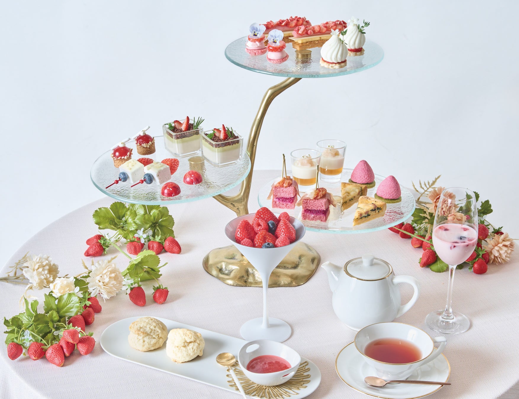 毎月29日“肉の日”限定！地上100ｍの絶景と三大和牛を堪能する月1の贅沢時間を