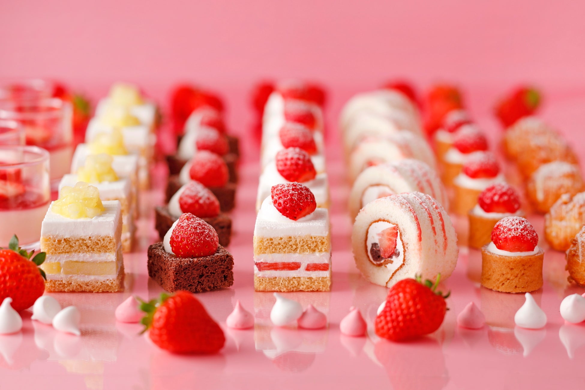 いちごの季節はまだ続く！美食×スイーツのご褒美ビュッフェ5/6まで延長決定