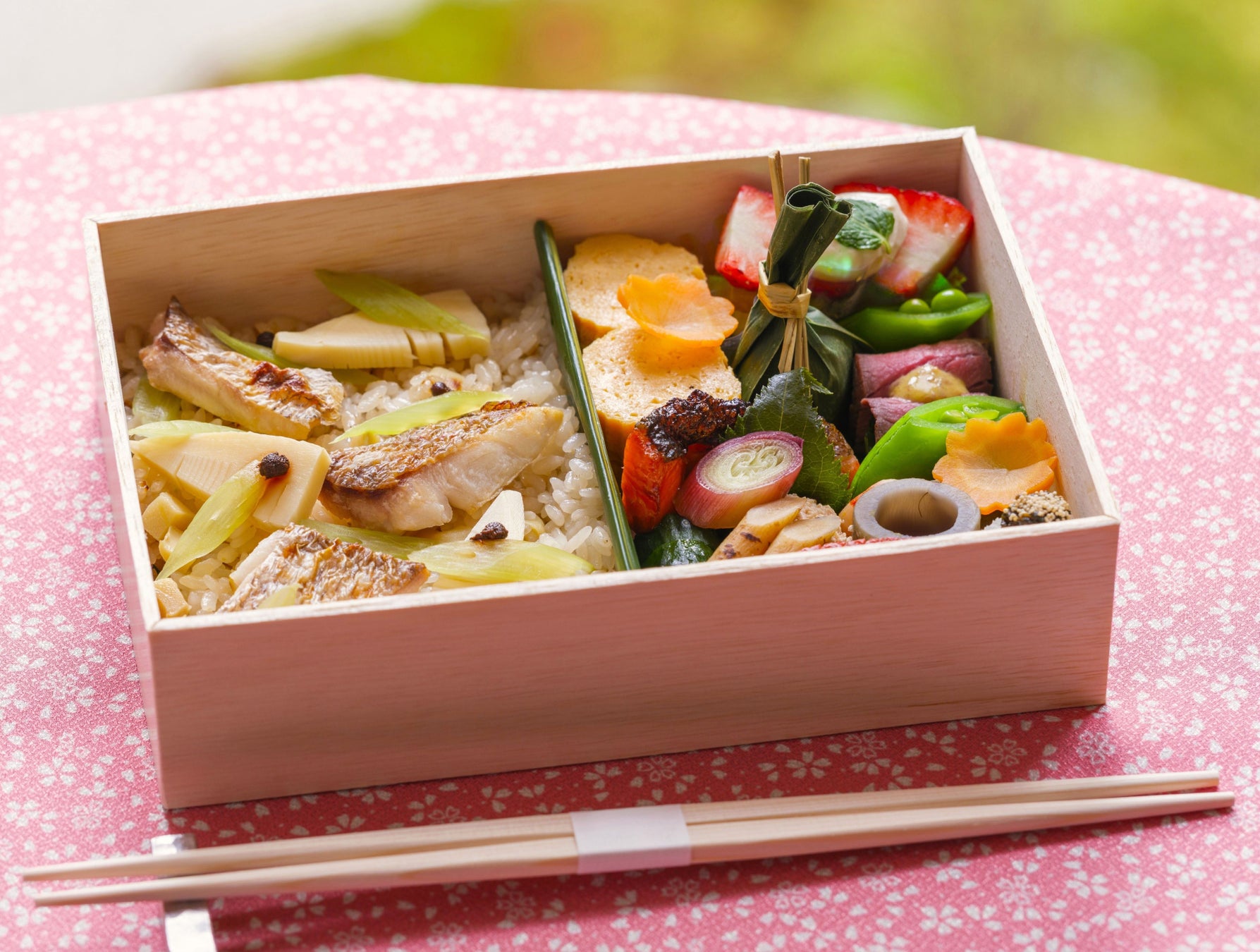 【ハイアット リージェンシー 京都】京都の春を味わう「行楽弁当」販売開始