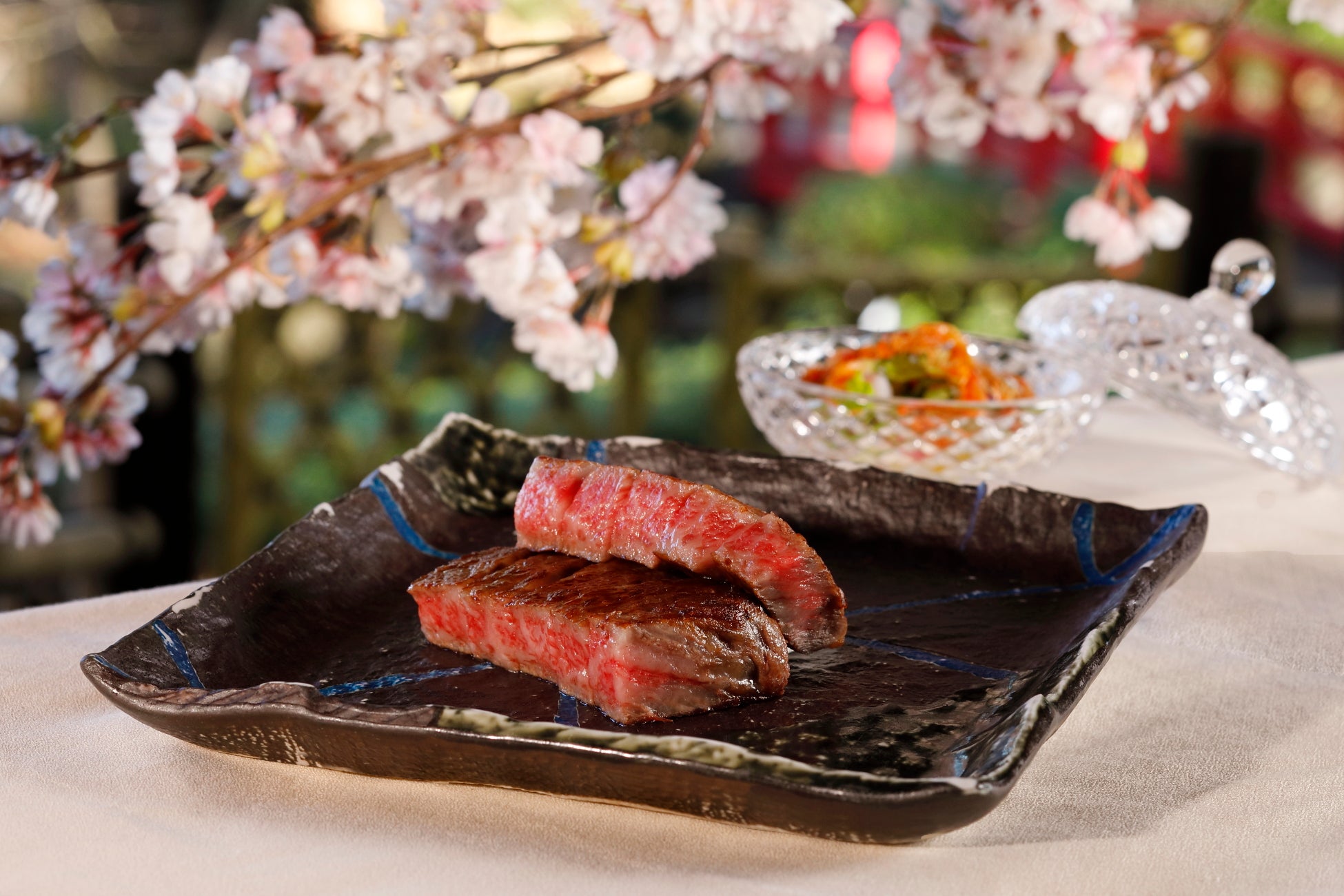 卒業・入学の門出を祝う春。石心亭に“桜”テーマの限定コース登場