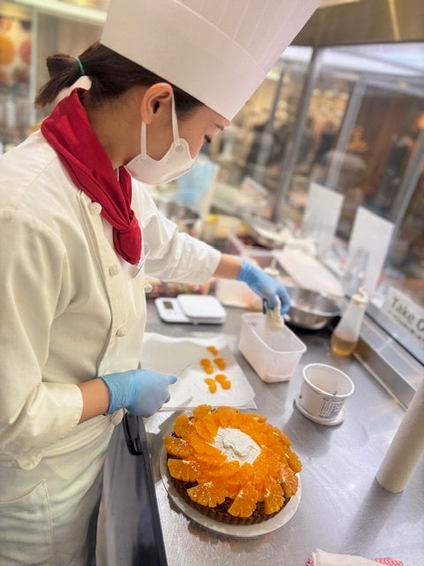 【カフェコムサ】創業30周年を彩る記念ケーキをチーフパティシエが考案！宇和島フェアを開催！