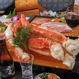 六歌仙、特大タラバガニが13310円で食べ放題