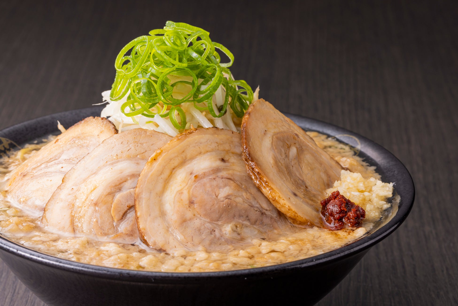 【名古屋らーめん藤一番】ガッツリ系『藤豚シリーズ』に1.4倍量の“ワシワシ太麺”が新登場！期間限定で「ワシワシ太麺大盛分無料キャンペーン」を開始！