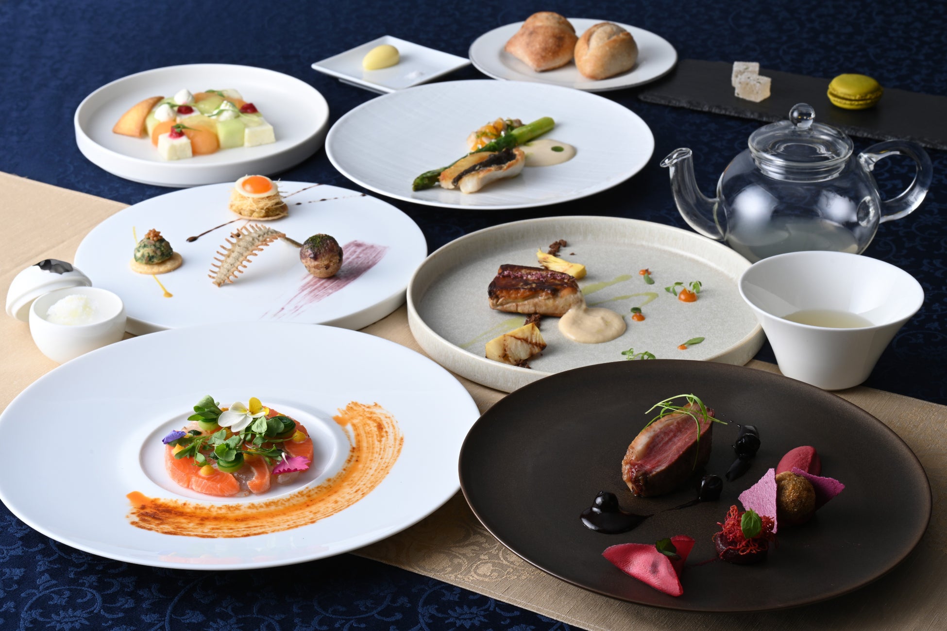 累計販売数25億本突破(※1)の飲料事業から、「アイリスのお茶 綠(りょく)」シリーズ第2弾!「アイリスのお茶 綠(りょく) 焙(ほう)じ茶」新発売