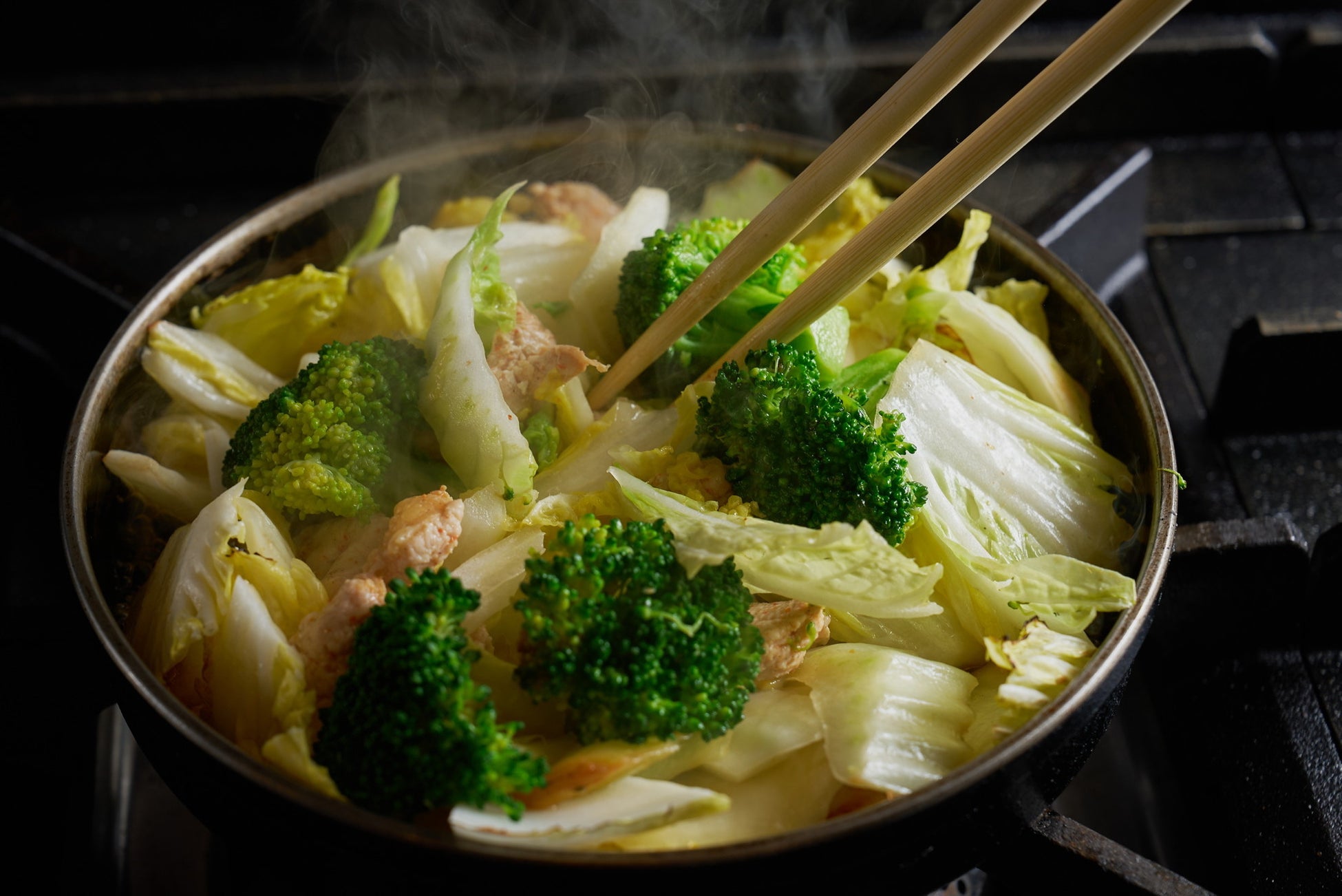 みなみ鮪の『プレミアムねぎとろ包み』や『とろサーモン いくらのせ』の豪華ネタが1貫１１０円～！人気の『中とろ』も1４０円、さらにアプリ会員なら、平日限定で、なんと２９％ＯＦＦでご提供！