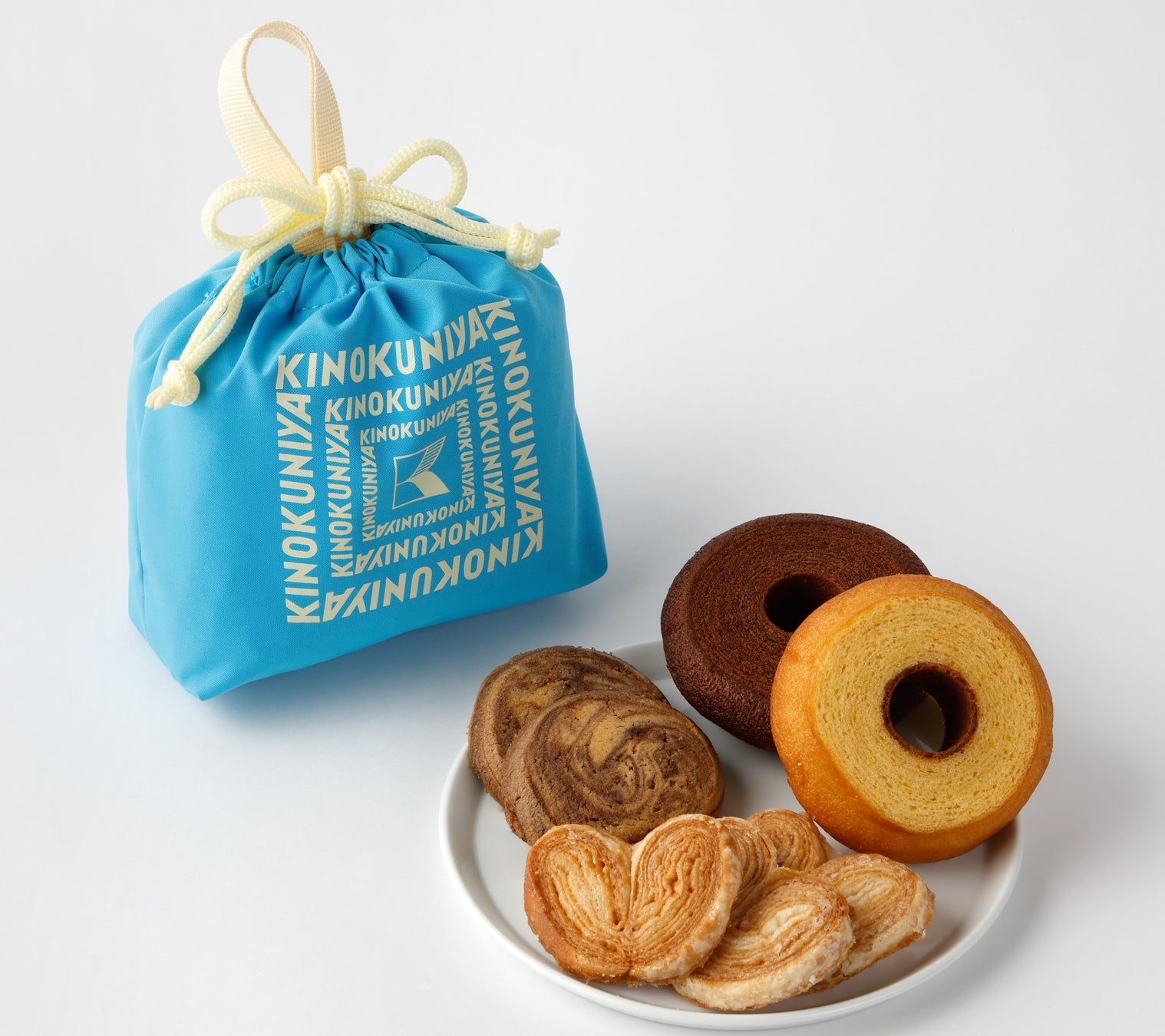 【紀ノ国屋】卒業・入学シーズンのギフトに。焼菓子を詰めた「スイーツバッグ」に新色4色が登場！。