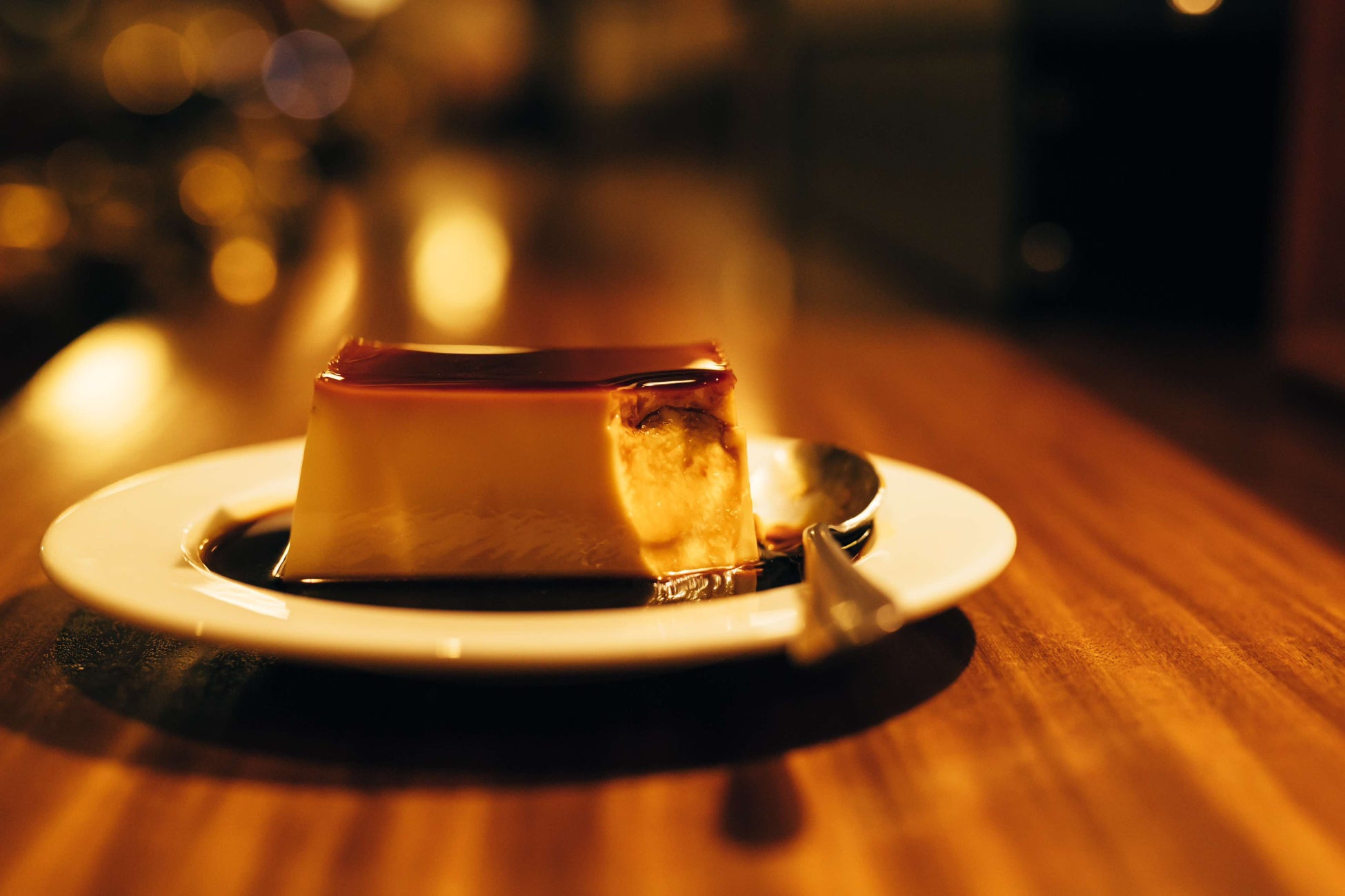 ノスタルジックバー&カフェ「DEPOT」の名物「懐かしほろ苦プリン」、東京駅「グランスタ」の“プリン総選挙”で1位獲得！