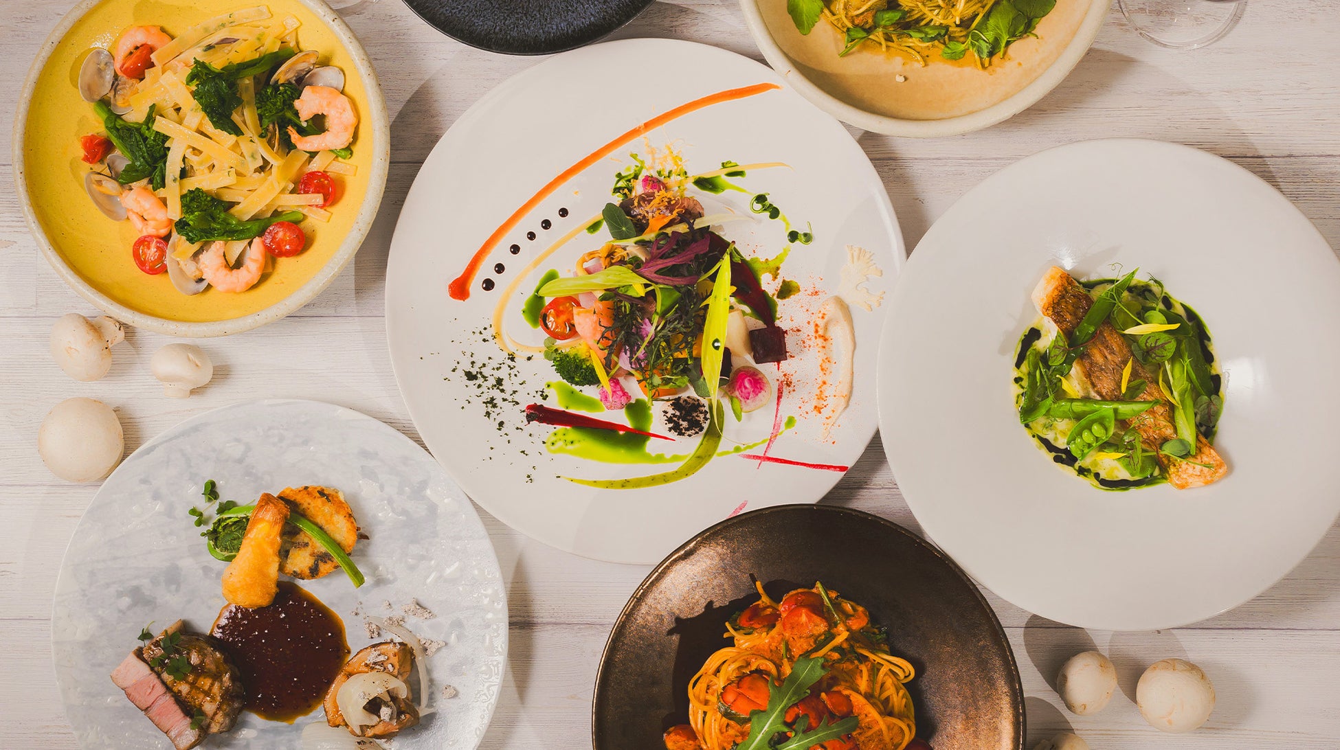 【リーガロイヤルホテル広島】広島市内のホテルで“最も空に近い”レストランに新ランチ誕生。『スカイランチ』を販売