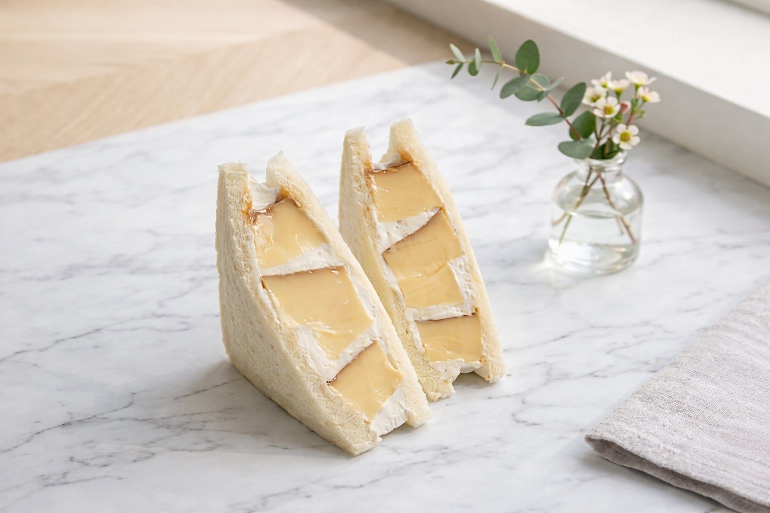 プリンをサンド？豆乳食パンの“プリンサンド”が初登場