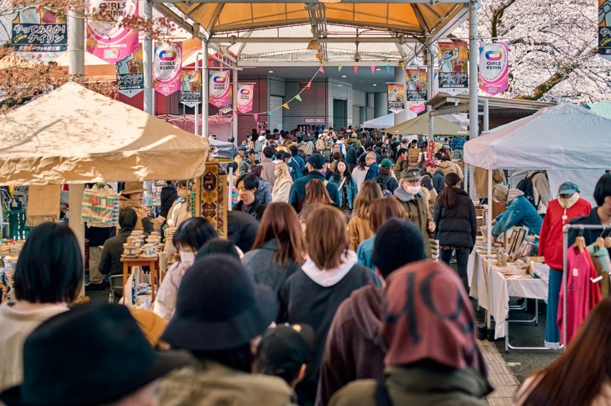 パン×音楽×アンティークの春フェス、約350店が出店　「パンと音楽とアンティーク2026春」3月28日・29日開催