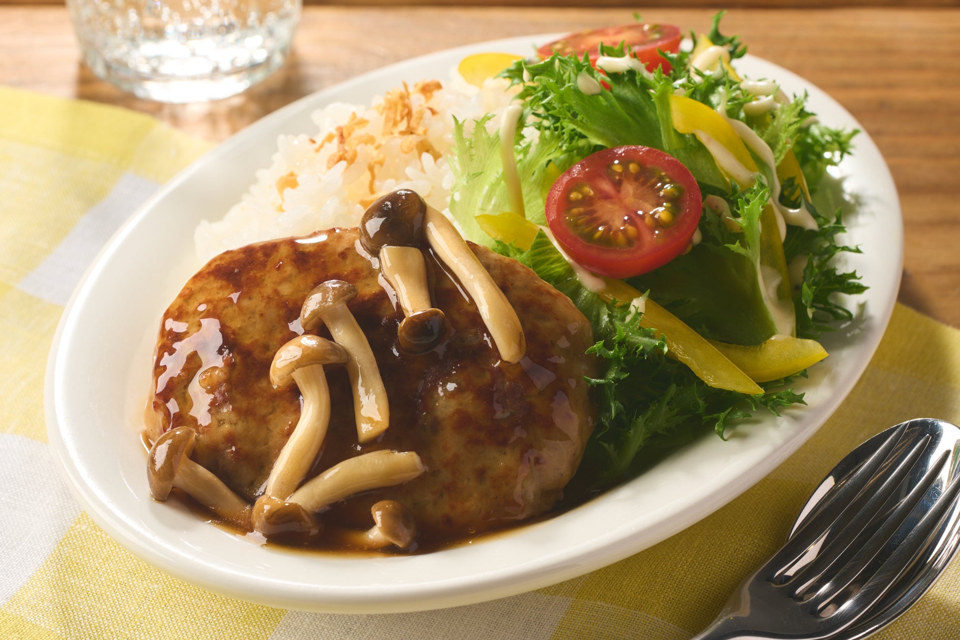 モスの定番「テリヤキバーガー」の味わいをご自宅で「超ラク」に楽しめるKit Oisix「【超ラク】旨みたっぷりテリヤキバーグボウル」