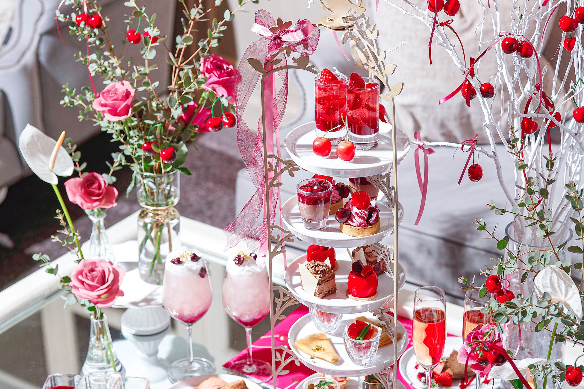 チェリーローズアフタヌーンティー with リンツチョコレート