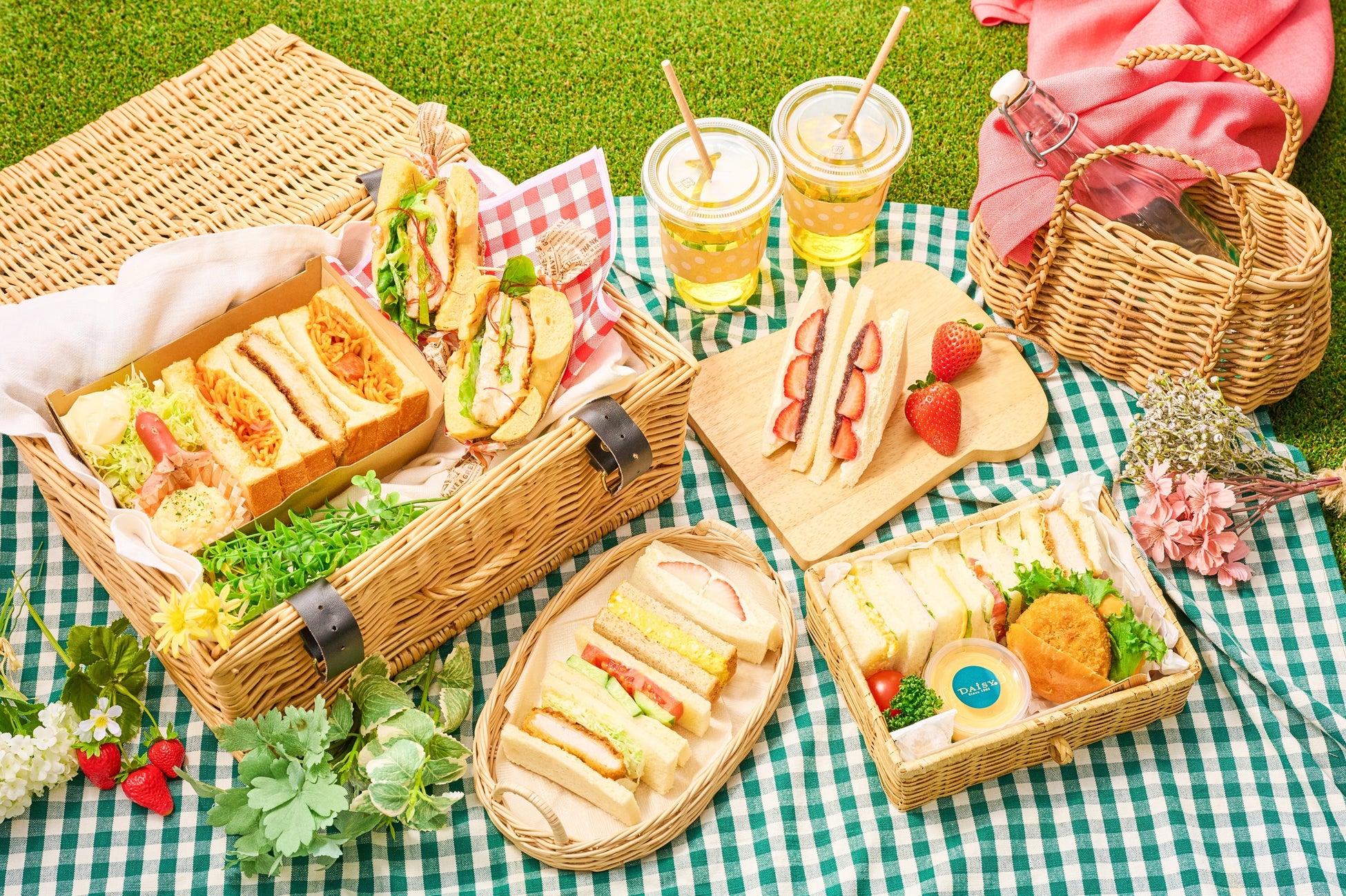 【リーガロイヤルホテル大阪】1日20食限定！華やかなスイーツとフレンチ、ふたつの贅沢「バラとアフタヌーンティーランチ」