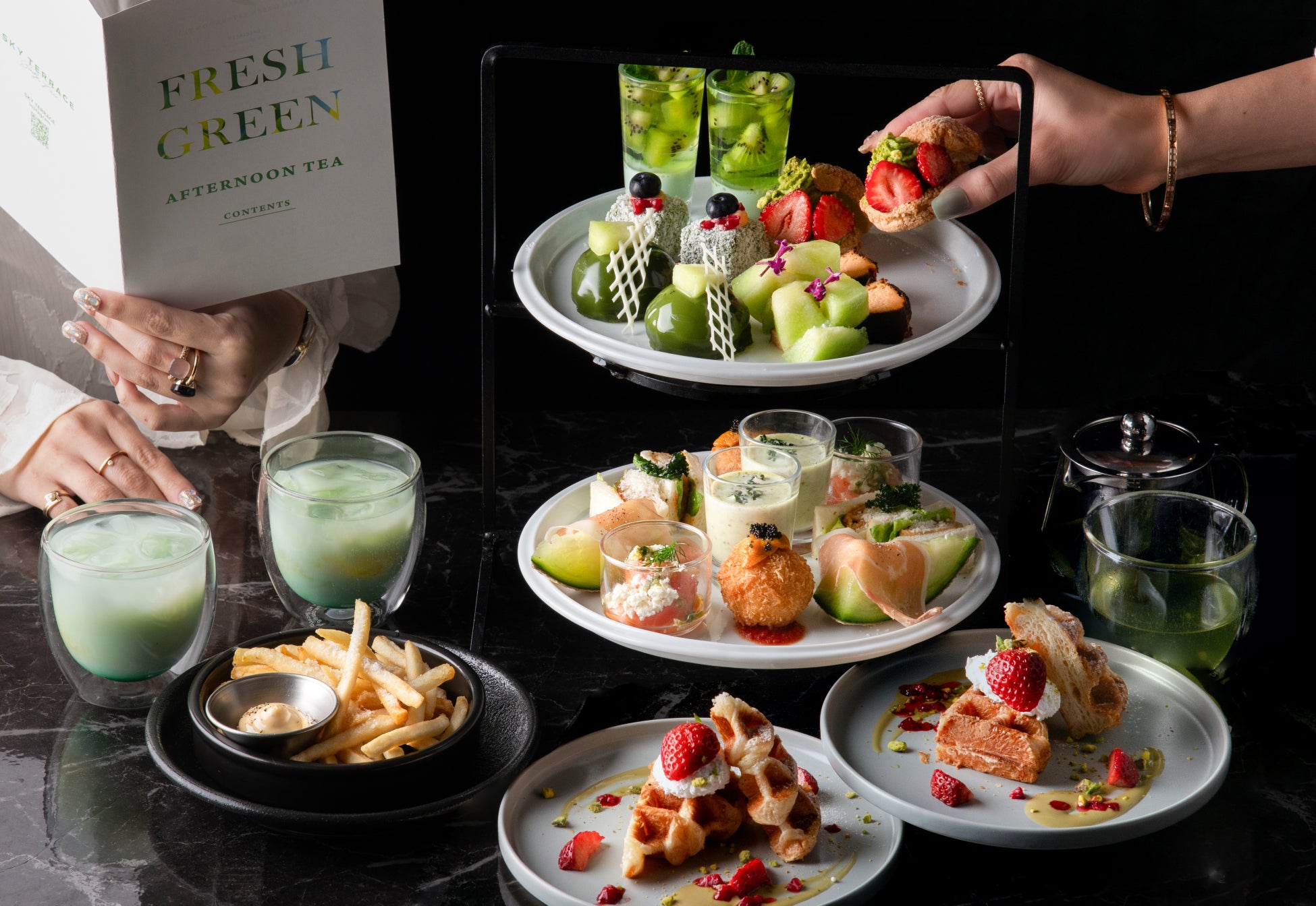 【期間限定】国産メロンと抹茶を贅沢に使用　初夏の訪れを告げる「新緑のアフタヌーンティー」税込3,800円で登場！