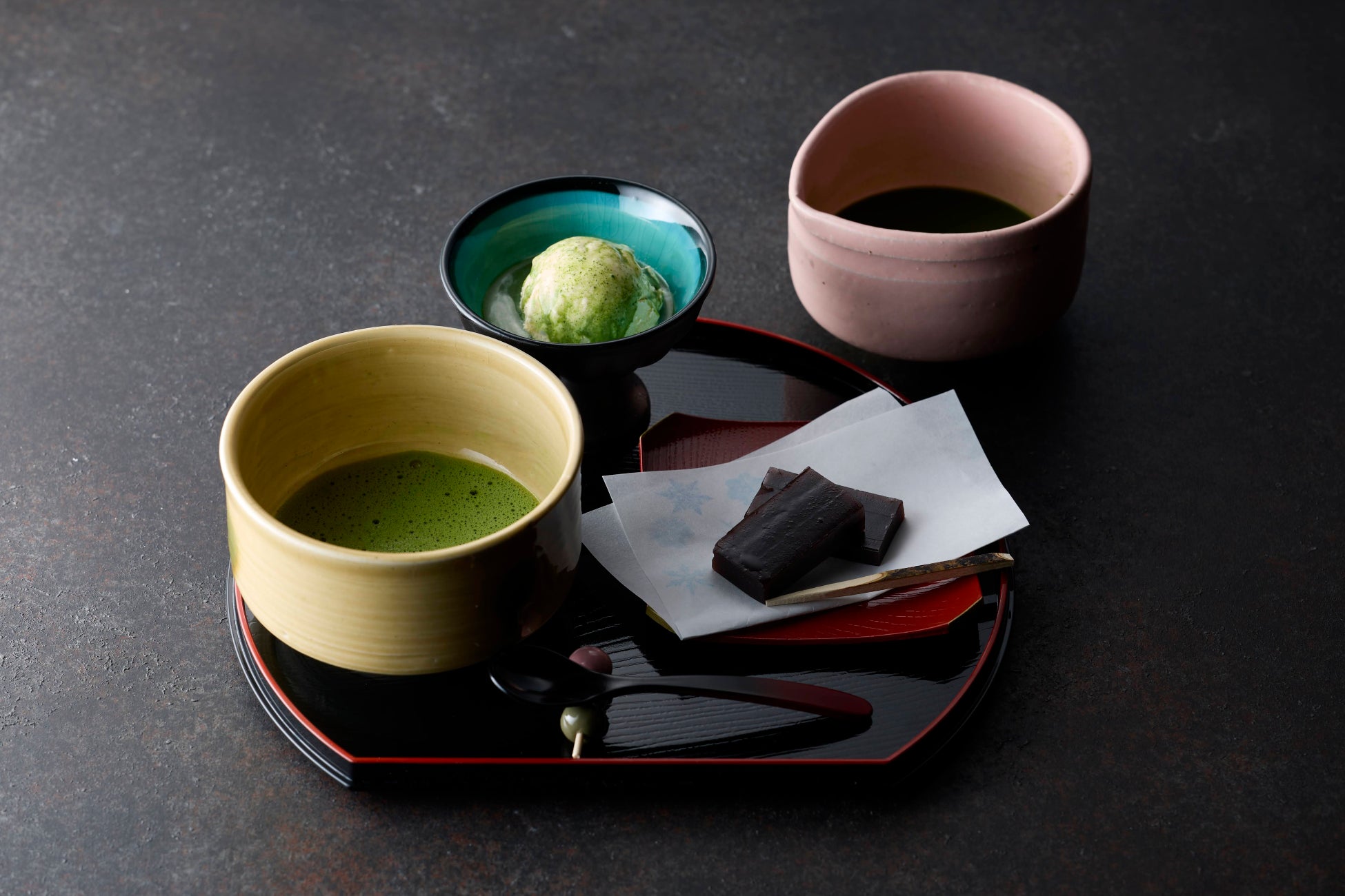 【モーモーパラダイス】しゃぶしゃぶと茶道を融合した新体験コースを開始