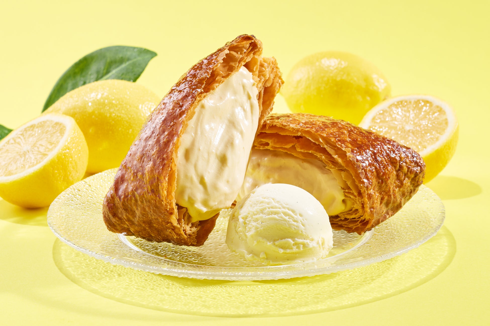 ≪ ホロホロ・サクサク食感 ≫ 話題のパニエに季節の味わいが登場。【フランセ 表参道本店】より、レモンの酸味にキャラメルのコクを合わせた『フランセパニエ　レモンキャラメル』を”平日限定”販売。