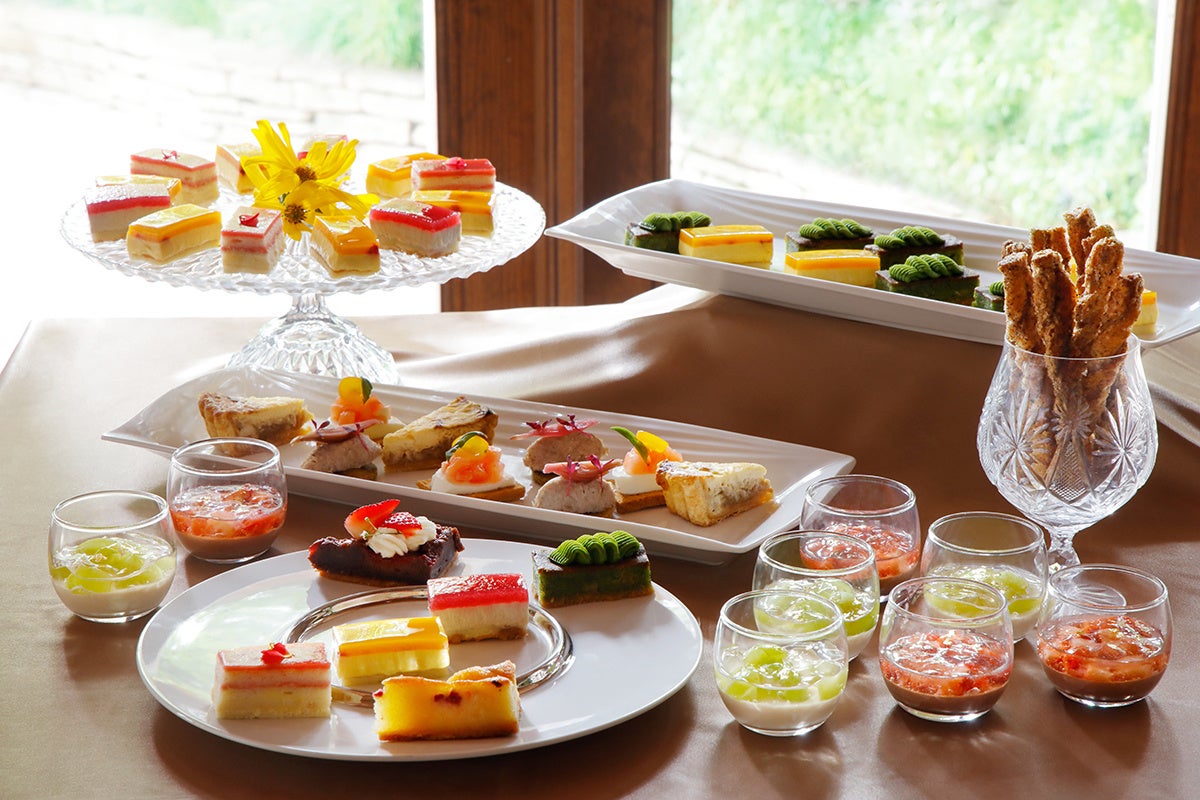 【ホテル長楽館】6月27日～29日限定、初夏に味わう特別な3日間、スイーツが主役の「ハーフビュッフェ」を開催