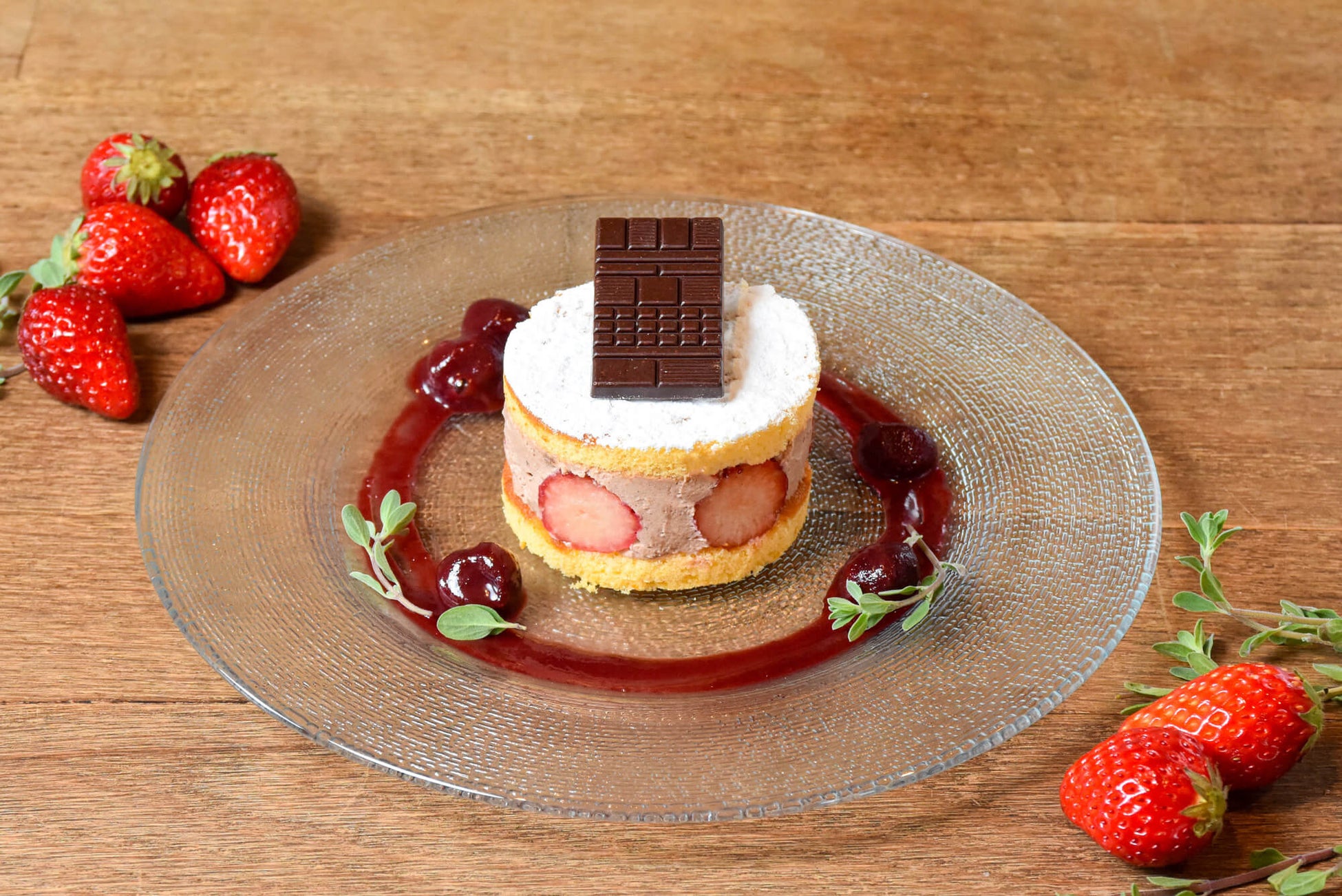 Minimal本店、春の限定メニュー登場！軽やかにチョコレートを楽しむ新スタイルの特製フルーツサンドケーキ、4月1日スタート