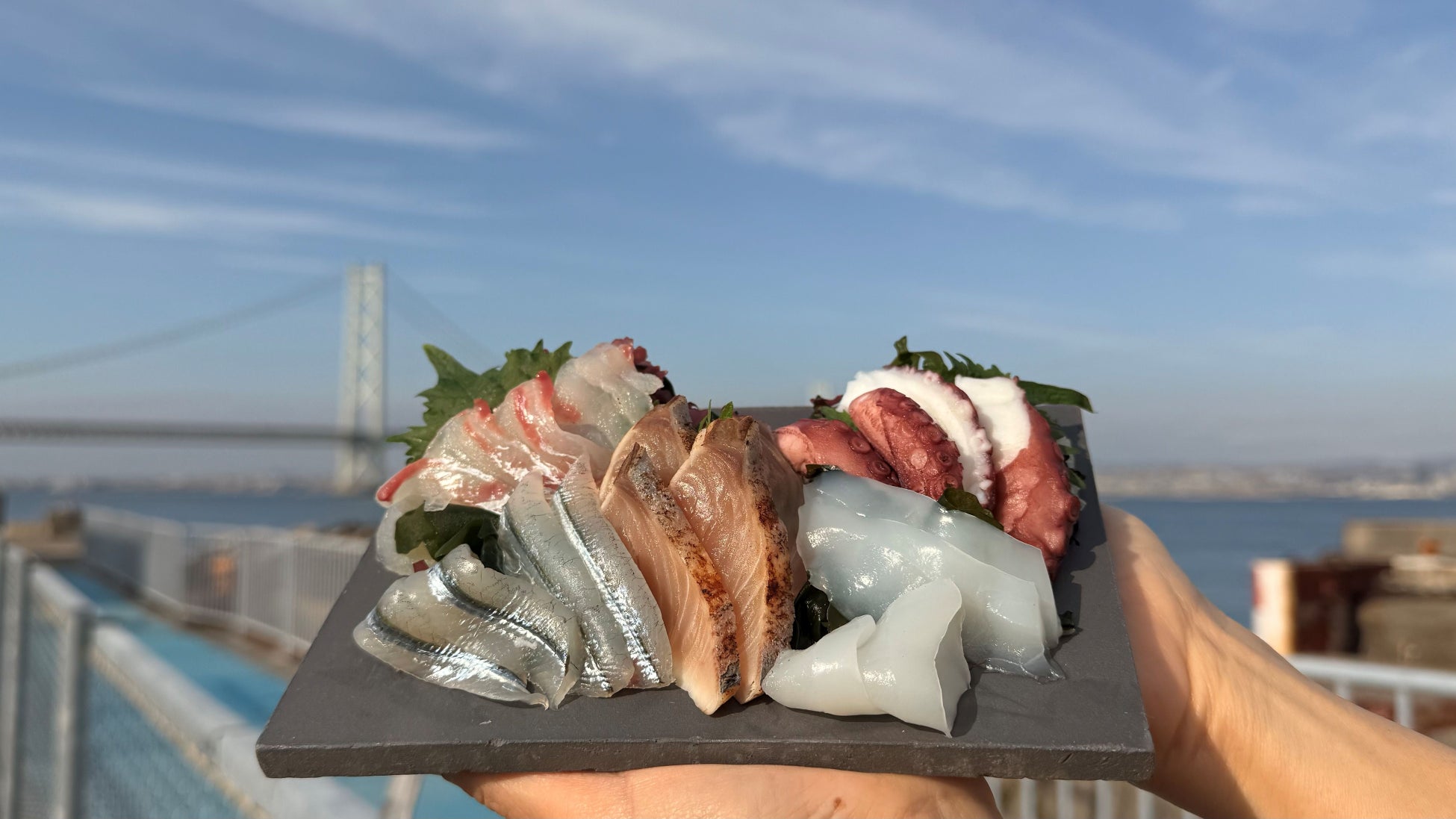 淡路島で観光客が“地元の魚を買えない問題”に岩屋漁協とタッグ