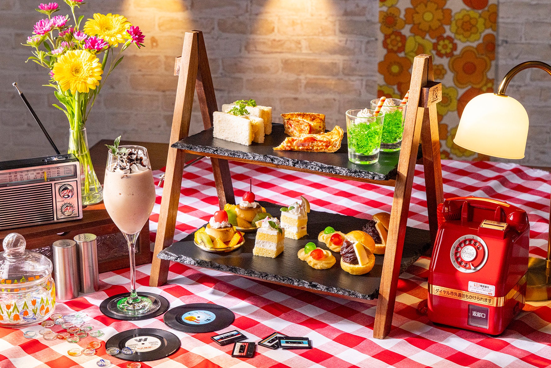 「レトロ喫茶アフタヌーンティー」を期間限定で提供