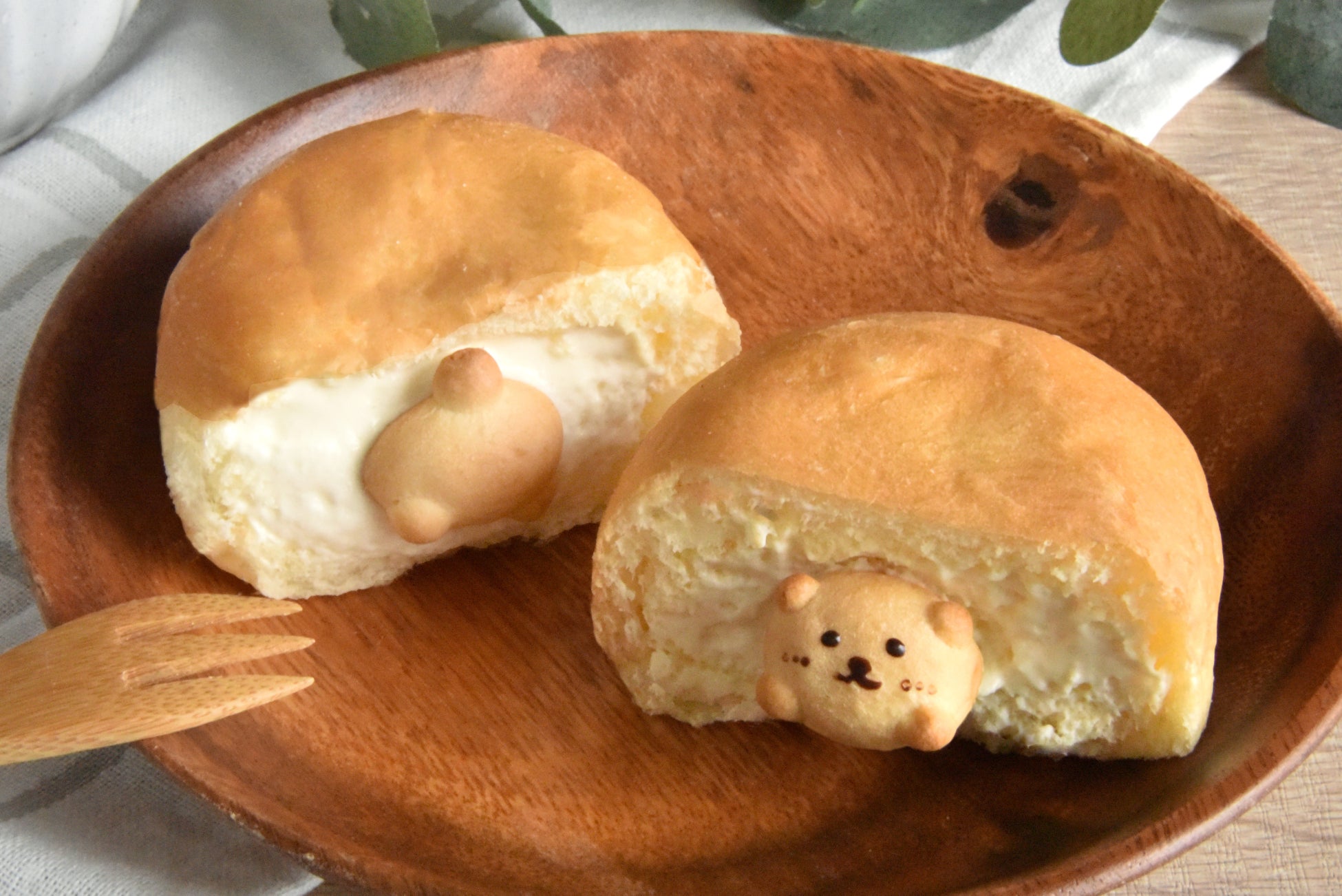 エイプリルフール企画「くりーむパンでひとやすみ。ひょっこり！くまさんセット」4月1日（水）よりオンラインショップで販売開始