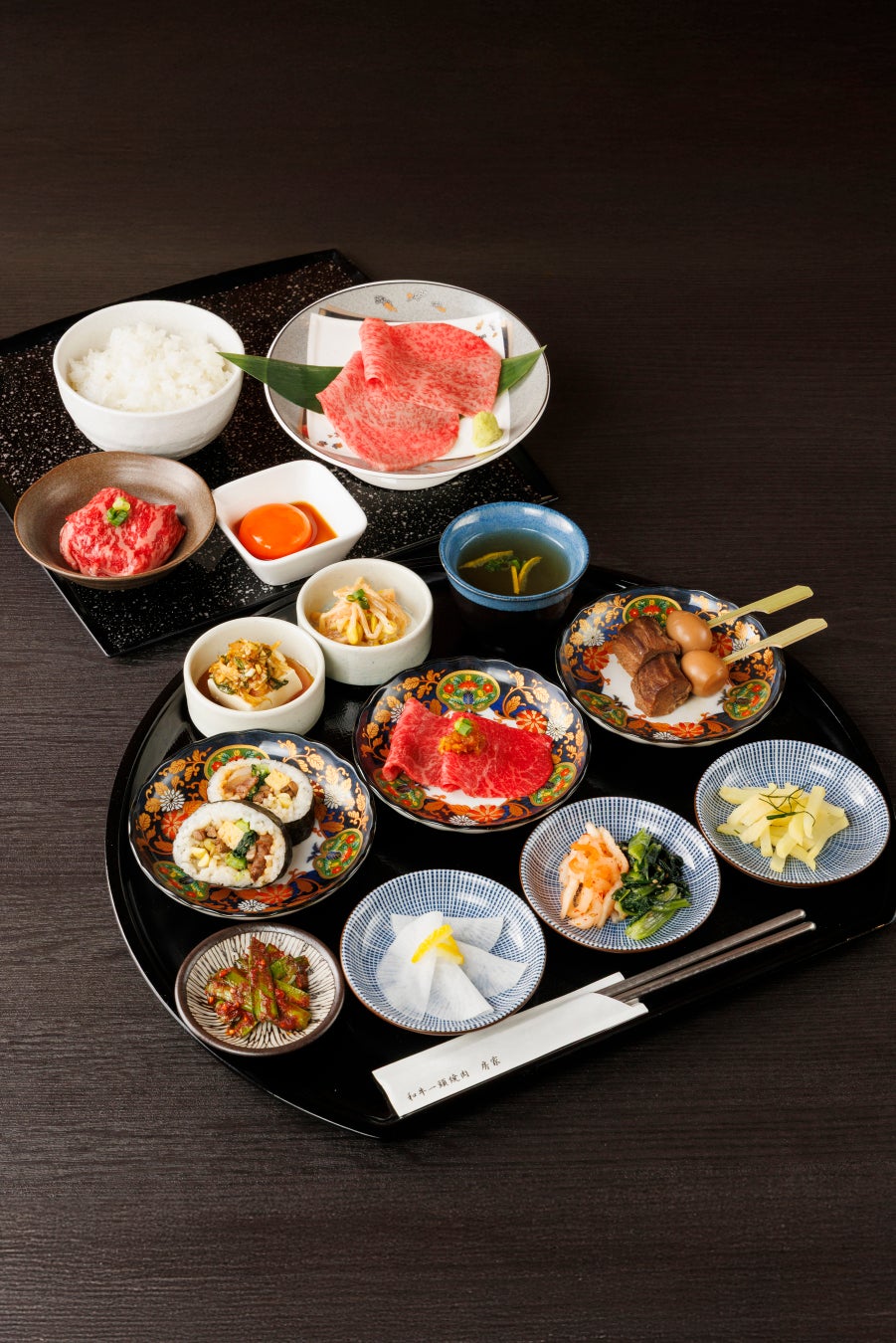 春の新ランチメニューリリースのお知らせ　和牛サーロインの贅沢を心ゆくまで。福岡で味わう新感覚ランチ「和牛サーロインとロースの彩り十種御膳」と「出汁とろろレア牛丼のひつまぶし」が新登場！