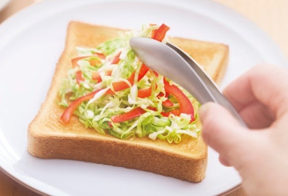 4月12日は「パンの日」。忙しい朝こそ「パンとサラダとマヨネーズ」で手軽に賢く健康習慣！