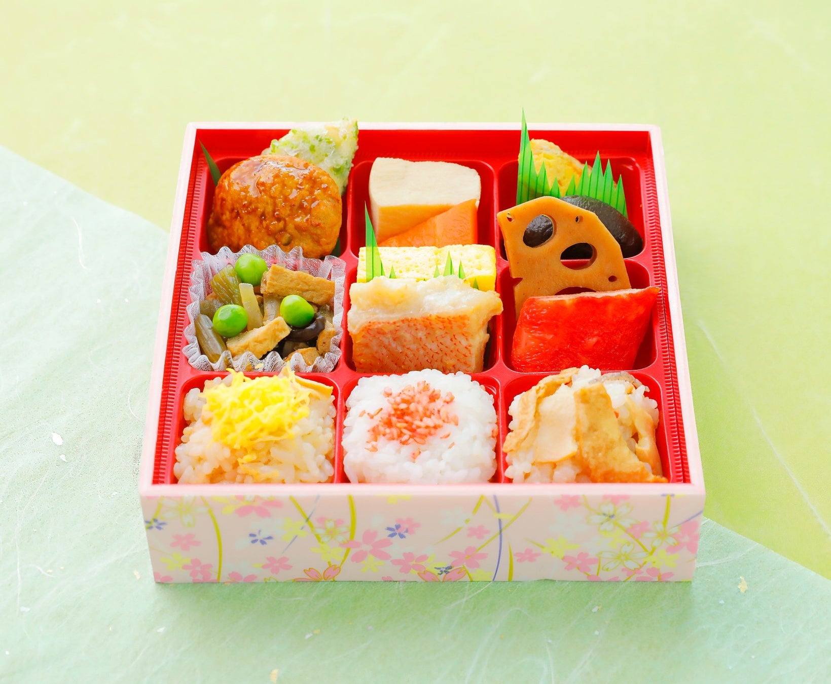 【期間限定】毎年人気のいちごドリンクに新商品が登場！4月14日(火)より「ストロベリーヨーグルトラテ」「いちごのジャスミンティーソーダ」発売開始