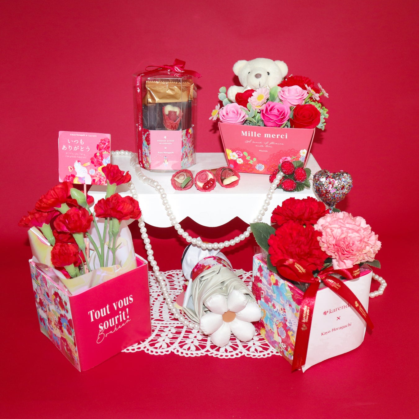 まるでアートな花ギフト　フラワーショップ「karendo（カレンド）」×「ホラグチカヨ」、母の日限定コレクションを新発売