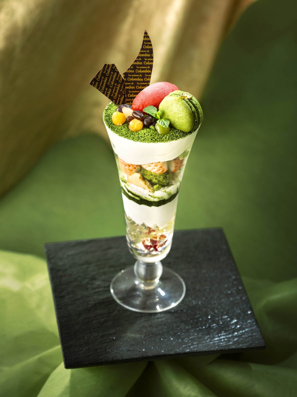 コロンバン原宿サロン「新緑のパフェ」を4月17日から期間限定販売