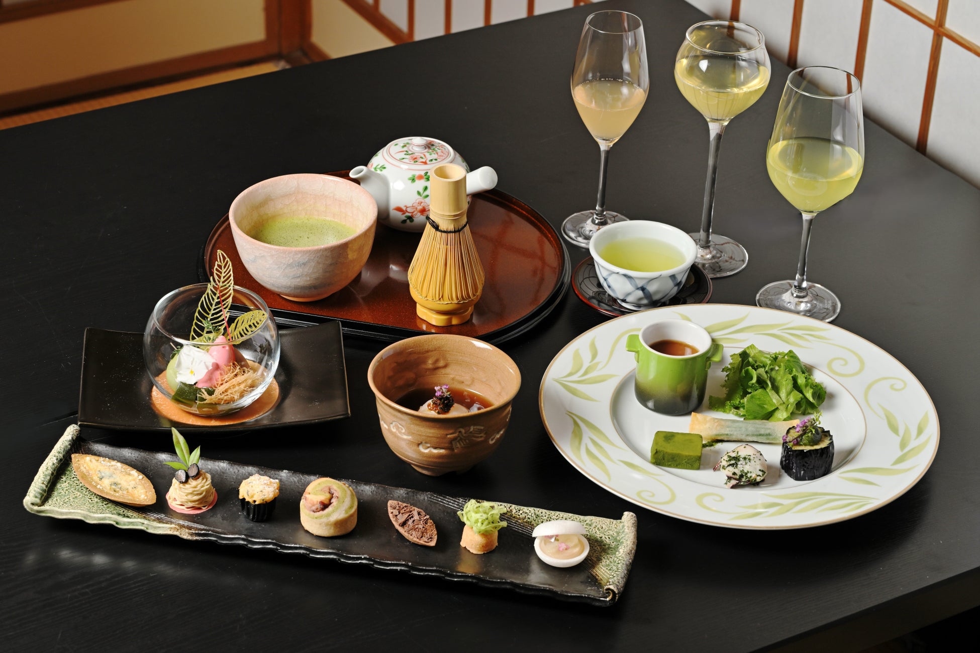 【ザ・プリンス 京都宝ヶ池】新緑と日本茶に心満たされるひととき「福寿園」の日本茶と楽しむ和のアフタヌーンティー「Eight-tea-Eight」を販売