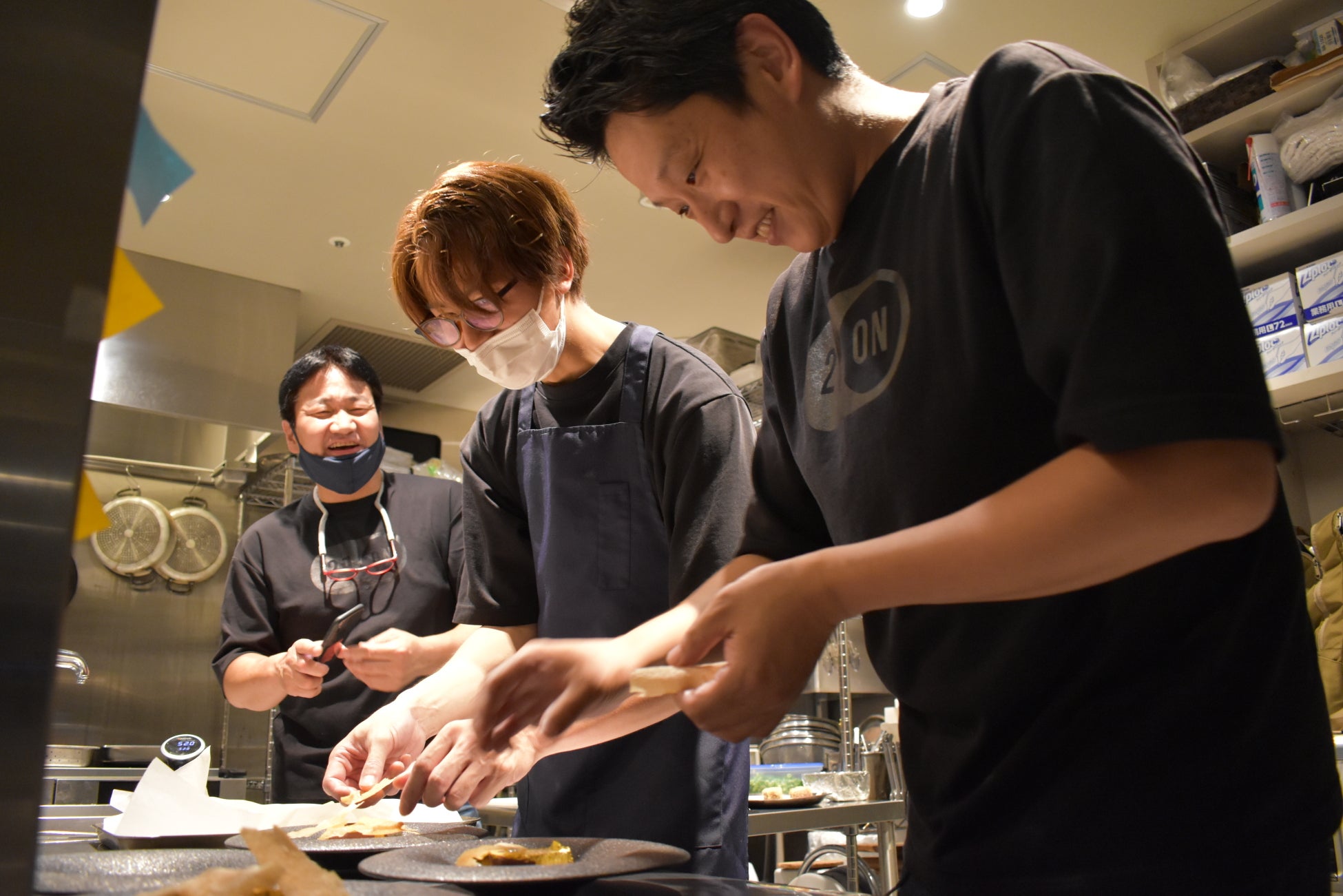 favy、PR TIMESの「April Dreamプロジェクト」に参加。新宿と大阪のシェア型フードホールに「Dreamスポット」を設置