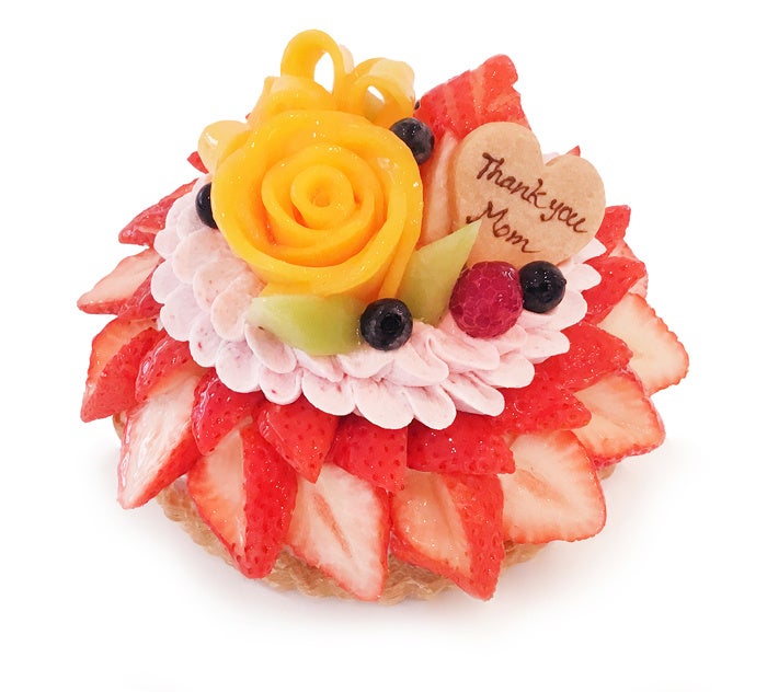 【カフェコムサ】大輪のマンゴーのバラが美しい、母の日限定ケーキを販売