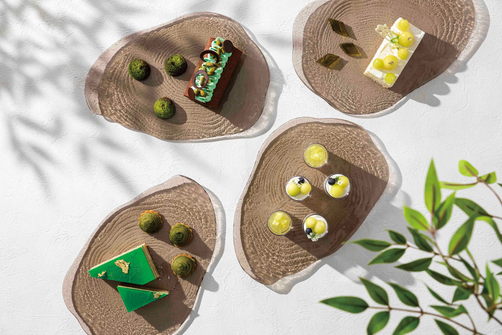 【木村屋總本店】＜新商品＞“おむすび”そっくりのかわいい惣菜パン「おむすびパン(鮭×クリームチーズ)」新発売！