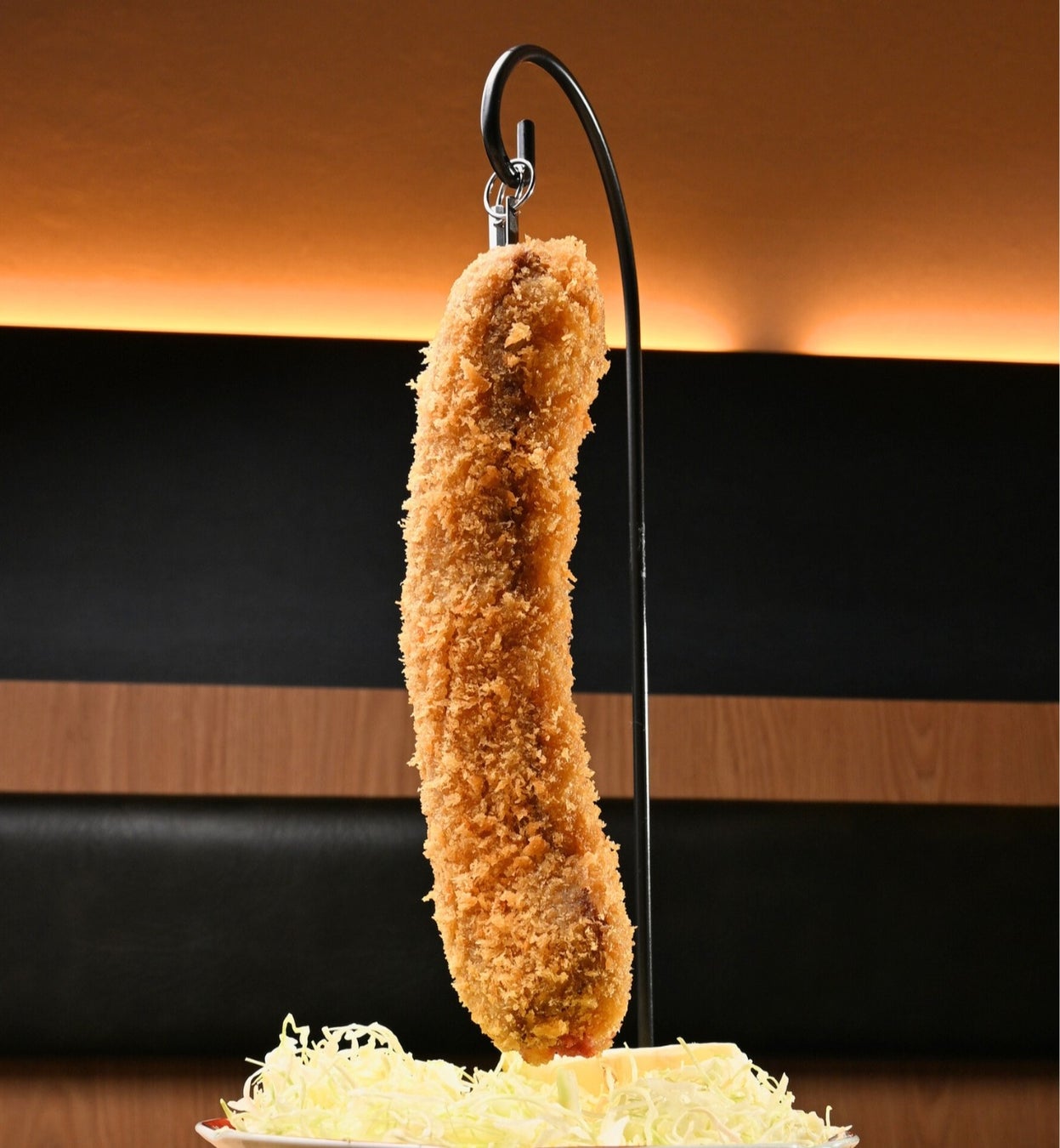 「切らない」という選択が、旨さのピークを変える。牛たん専門店が仕掛ける“体験型牛たんカツ”が2026年4月8日誕生