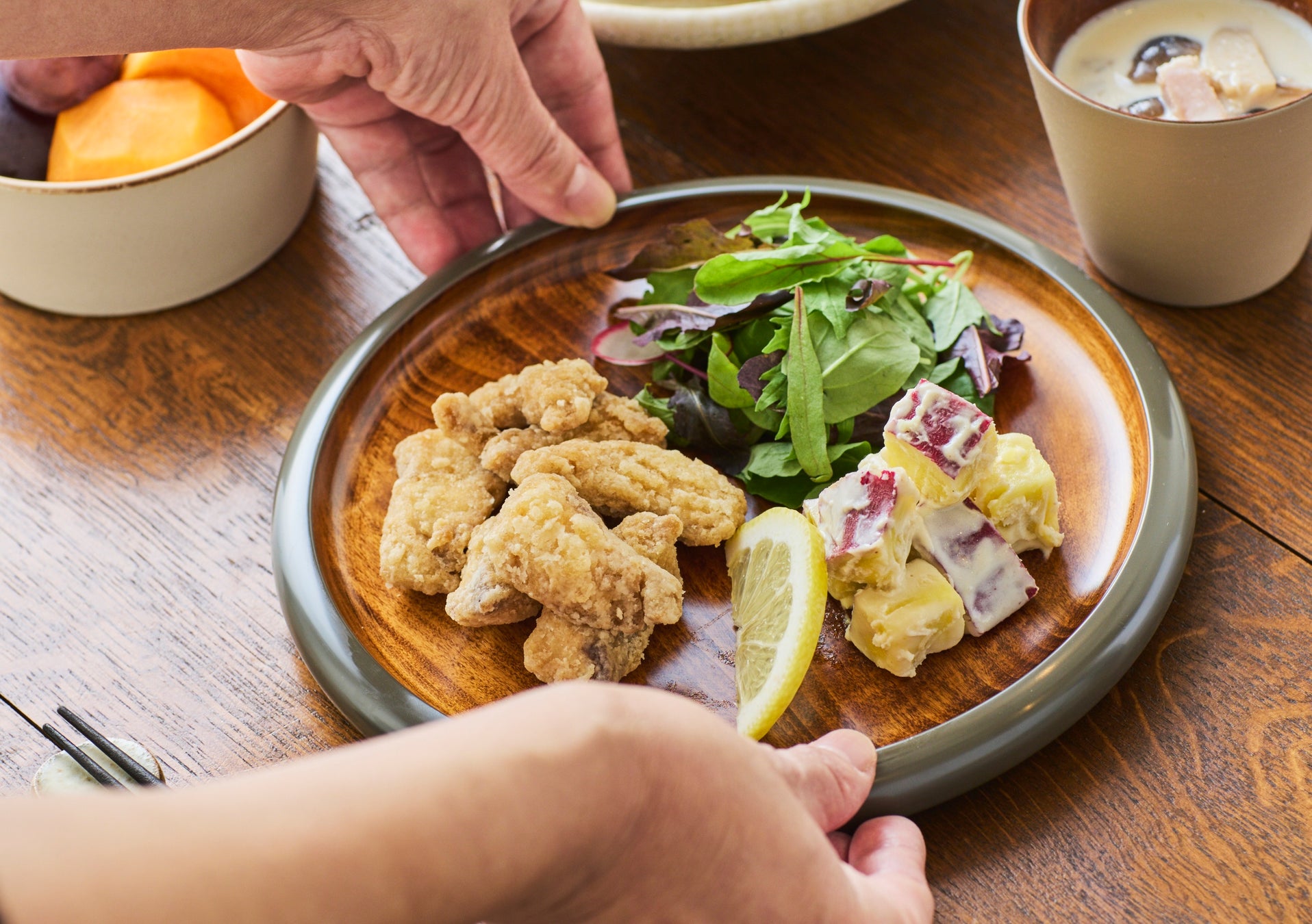 瀬戸内伊吹島産の「いりこ」を丸ごと、子どもの健やかな成長と郷土への想いに託して。魚離れを救う、高松発・無添加おさかな幼児食「せとと」4/25発売