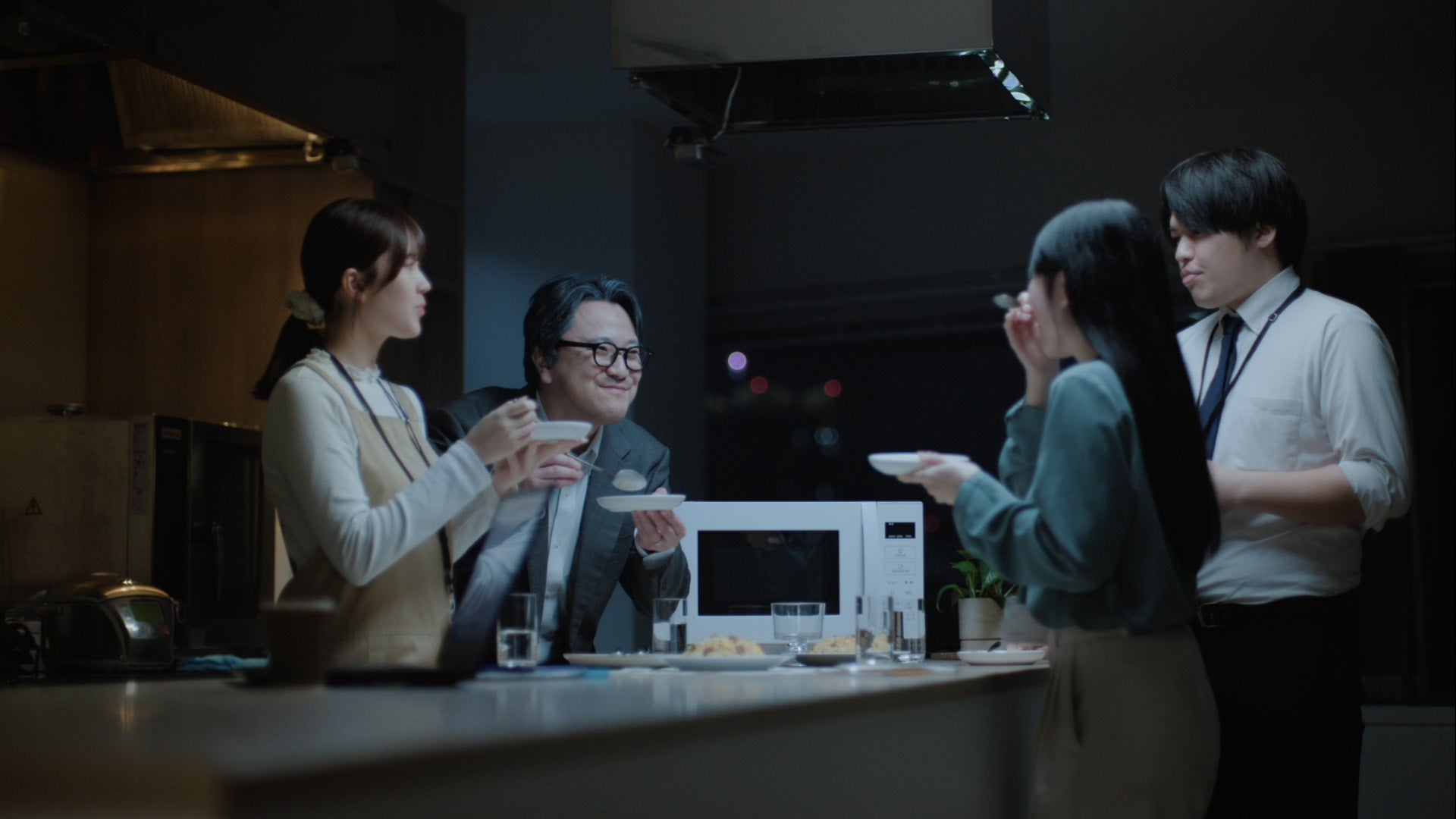 発売25周年のニチレイ『本格炒め炒飯®』 25周年記念WebCM「愛ゆえに、未完成。」を公開！