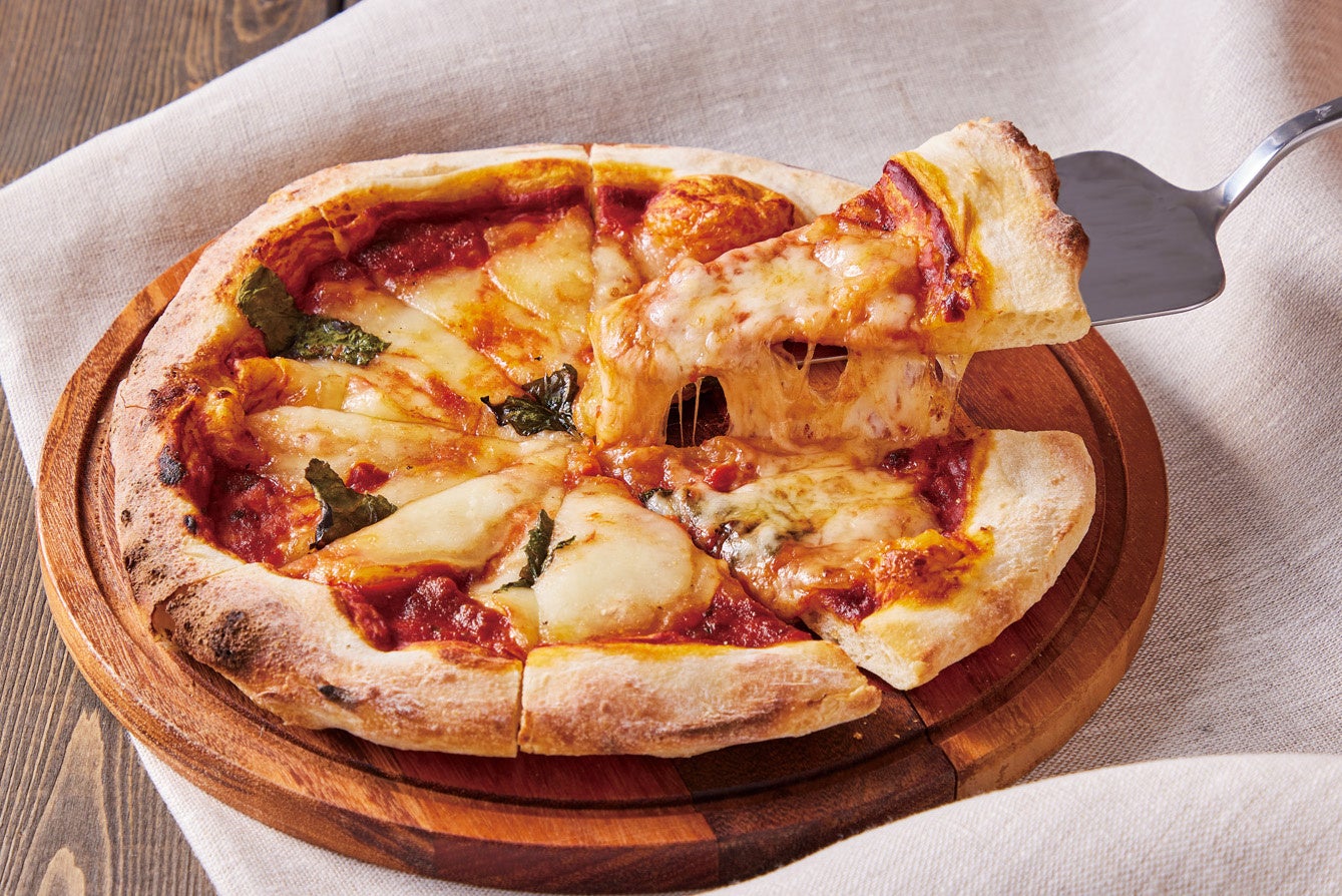 国産素材にこだわったマルゲリータピザが、プライベートブランド自然派Styleから新登場！国産小麦を使用したもっちりとした生地をお愉しみください♪