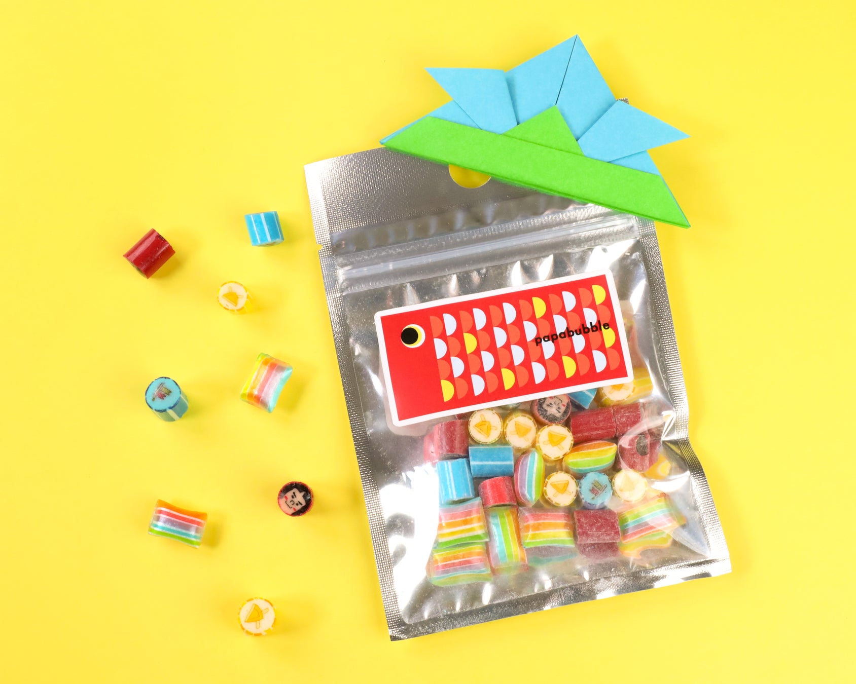 舞鶴市、市外で暮らす学生へ1万円相当の地場産品を配送