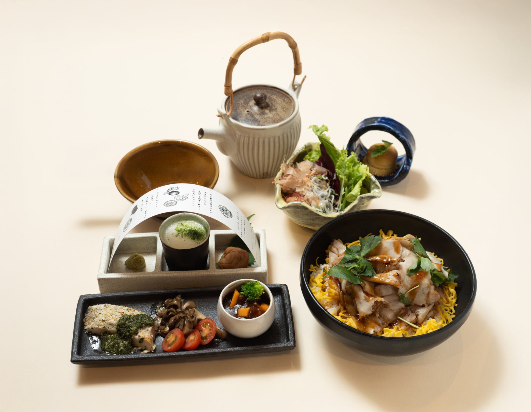 白鶴酒造は研究室で生まれた新たなアイデア(種)を商品化!シリーズ第1弾は、神戸ゆかりのコーヒーをつかったクラフトジン