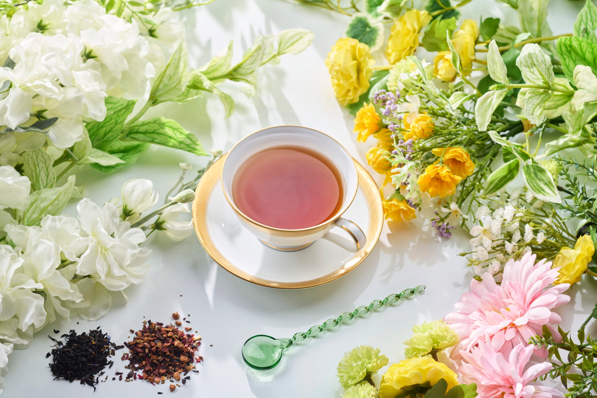 絶景×美食で贈る「母の日」 カーネーションやメッセージデザートプレート付き 横浜で楽しむ特別ランチ&ディナープラン