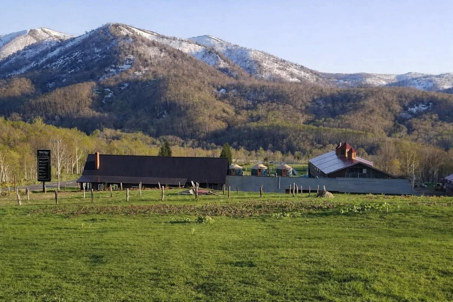 道の駅が閉まっても、赤井川の食は止まらない。新ご当地グルメ「赤井川バーガー」誕生！