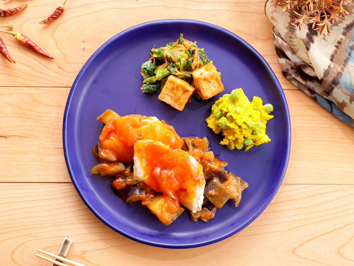 ふっくら白身魚にコク旨特製ソースが絡む！「たらの辛旨チリソース」が4月17日（金）に新登場